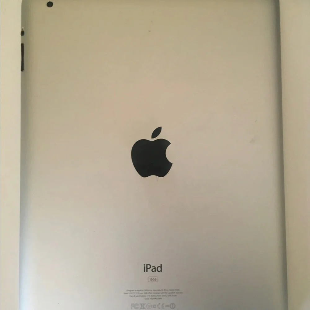 Apple iPad 2 16GB, Wi-Fi, 9.7in - White